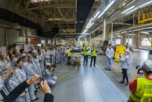 致敬奋斗者，笔墨绘东风 中视协文艺志愿者走进东风商用车采风创作侧记